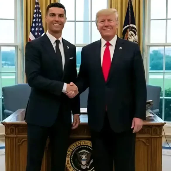 Cristiano Ronaldo en costume lors d’une visite à la Maison Blanche chez Donald Trump.