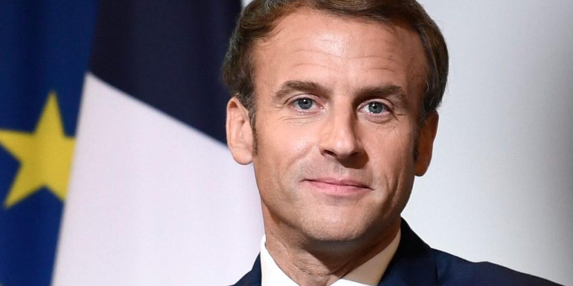 Emmanuel Macron présente son projet de nouveau service militaire prévu pour l’été 2026.