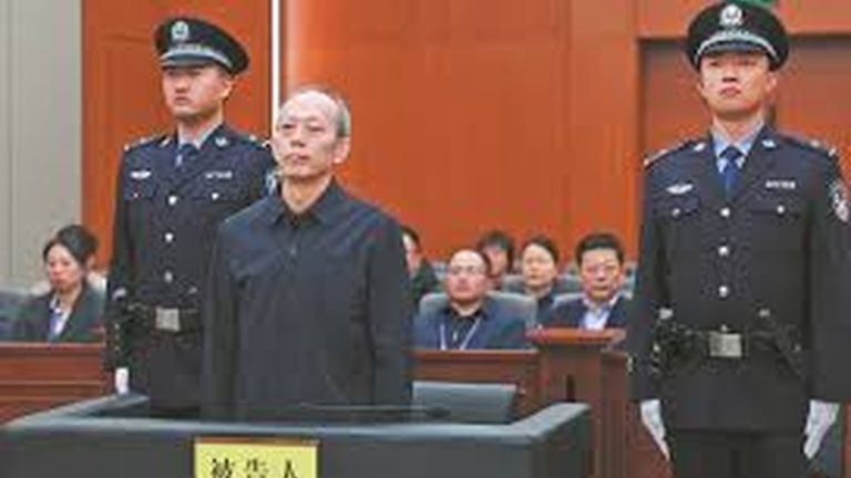 La Chine condamne à mort l’ancien ministre des Sports pour corruption