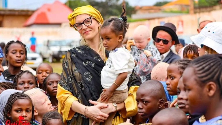 Lauriane Darboux Doumbouya l’ombre discrète de la Première dame de Guinée
