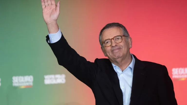 Le Portugal tourne une page électorale avec la victoire d’un socialiste modéré face à l’extrême droite.