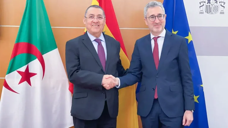 À Alger, l’arrivée du nouvel ambassadeur espagnol symbolise la relance officielle des échanges diplomatiques.