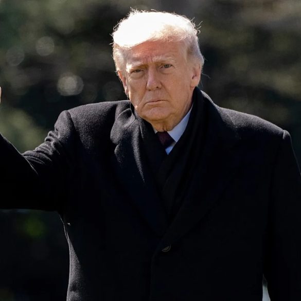 Donald Trump a annoncé un report temporaire de cinq jours des frappes sur les infrastructures énergétiques iranienne