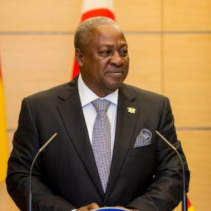 John Dramani Mahama a annoncé la suppression des indemnités carburant accordées aux ministres et hauts responsables au Ghana.