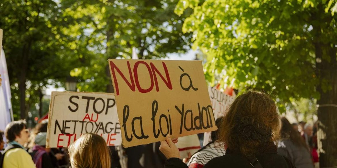 Les députés macronistes ont retiré la proposition de loi Yadan de l’ordre du jour, mais un projet gouvernemental doit reprendre le dossier fin juin.