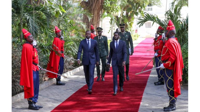 Bassirou Diomaye Faye a rappelé que le maintien d’Ousmane Sonko à la primature dépend de la confiance présidentielle.