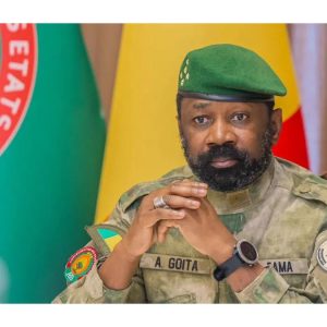Assimi Goïta devient également ministre de la Défense dans un contexte de très forte tension sécuritaire au Mali.