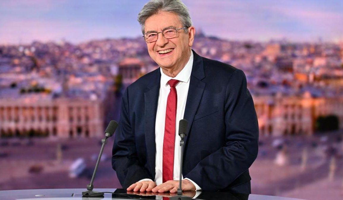 Jean-Luc Mélenchon a officialisé sa candidature pour l’élection présidentielle française de 2027.
