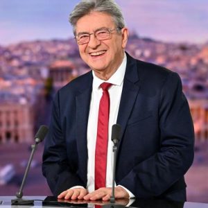 Jean-Luc Mélenchon a officialisé sa candidature pour l’élection présidentielle française de 2027.