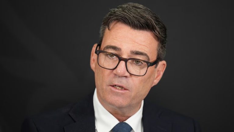 L’arrivée d’Andy Burnham à la tête du gouvernement britannique a permis au Labour de rattraper Reform UK dans plusieurs sondages.