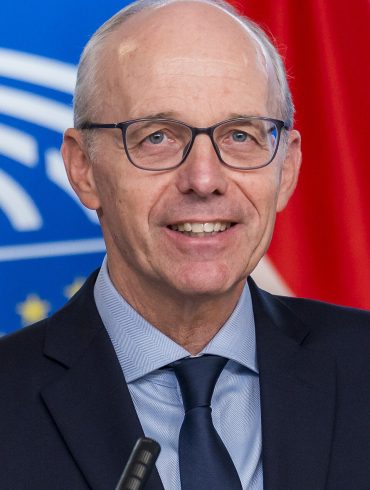 Luc Frieden