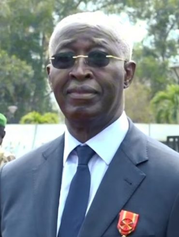 Raymond Ndong Sima