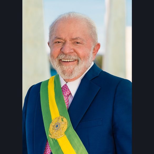 Lula reste en tête face à Flávio Bolsonaro, mais son avance se réduit.
