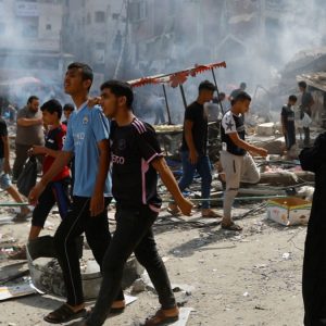 Les frappes israéliennes se poursuivent dans la bande de Gaza malgré les discussions conduites par Washington.