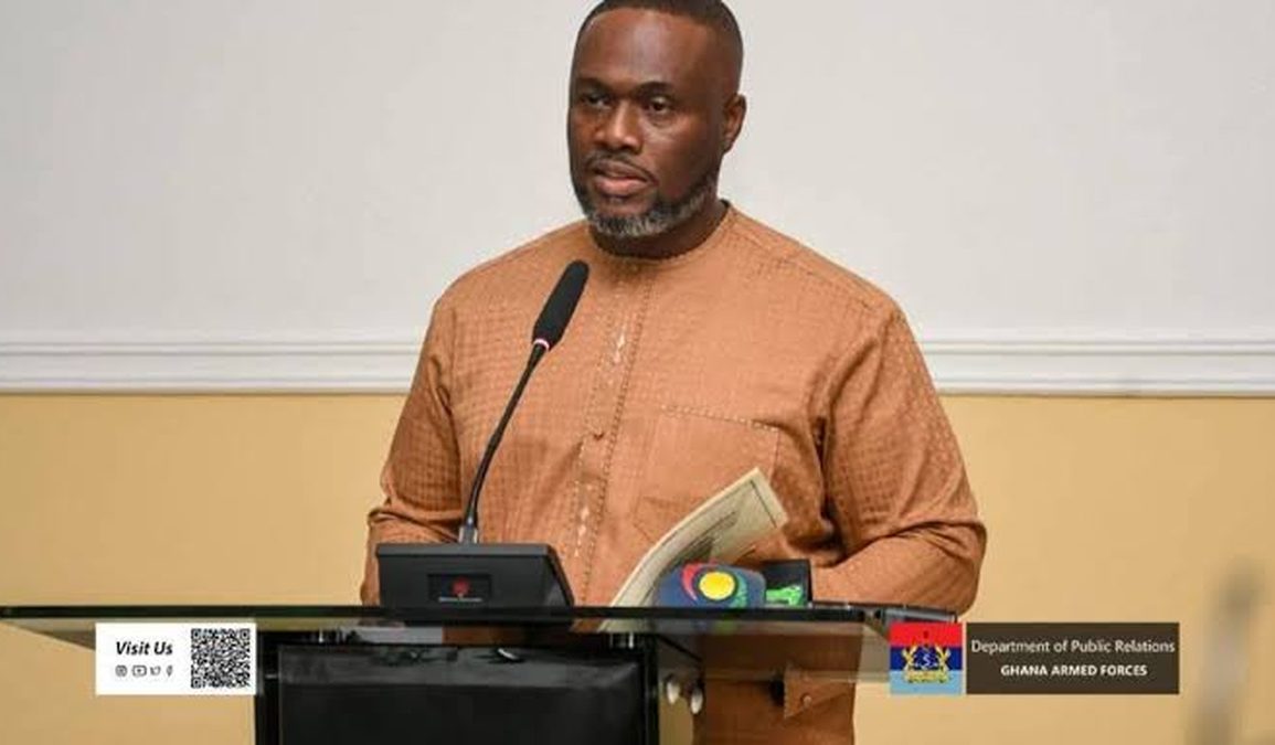 Kenneth Gilbert Adjei, nommé nouveau ministre de la Défense du Ghana par le président John Dramani Mahama.