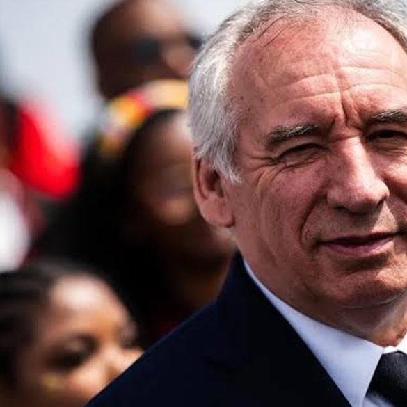 François Bayrou propose une primaire élargie pour désigner un candidat commun à la présidentielle de 2027.