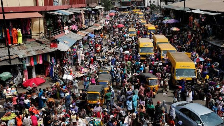 La hausse du coût de la vie fragilise le pouvoir d’achat des ménages nigérians.