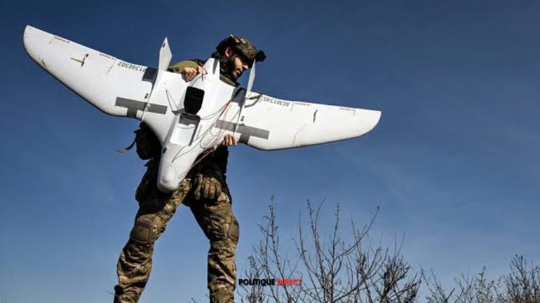 Russie et Ukraine utilisent désormais chaque nuit des volumes considérables de drones pour frapper profondément derrière les lignes adverses.