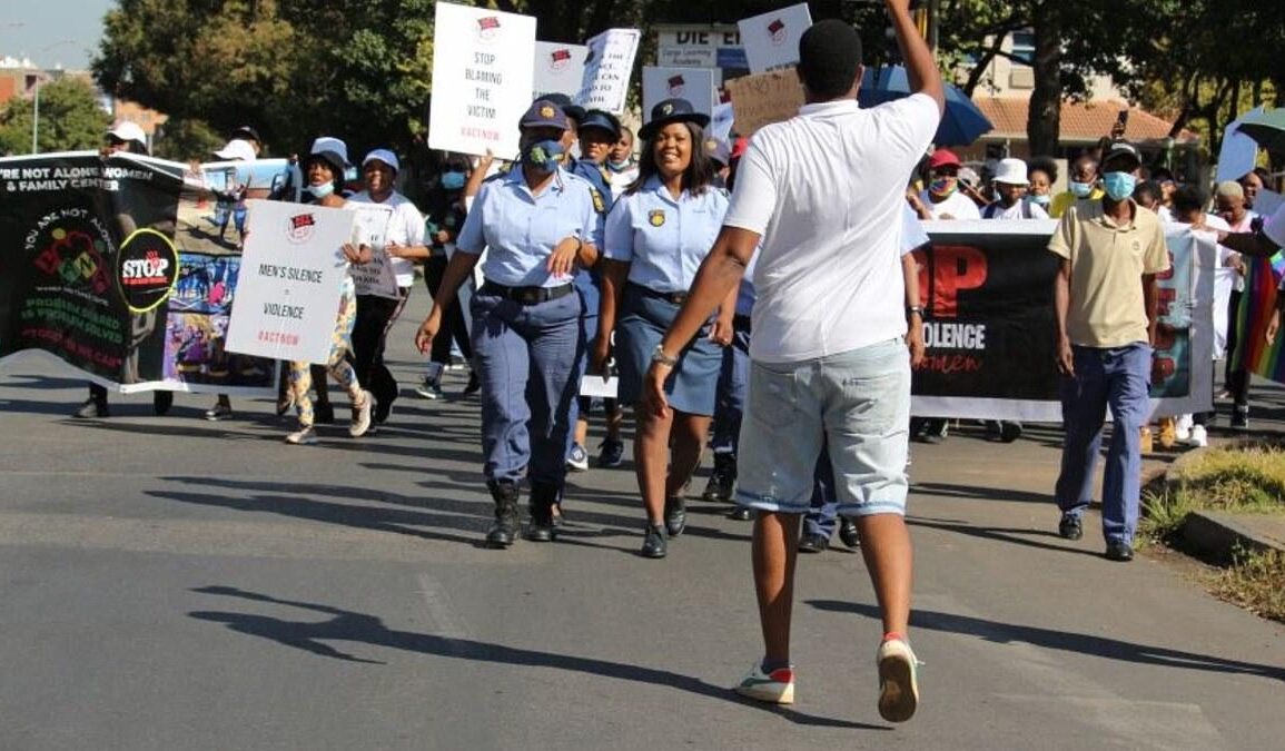Des mobilisations contre les violences faites aux femmes ont régulièrement lieu en Afrique du Sud.