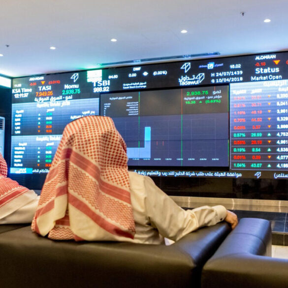 Un écran de marché à la Bourse saoudienne de Riyad, où les tensions sécuritaires ont pesé sur le sentiment des investisseurs.