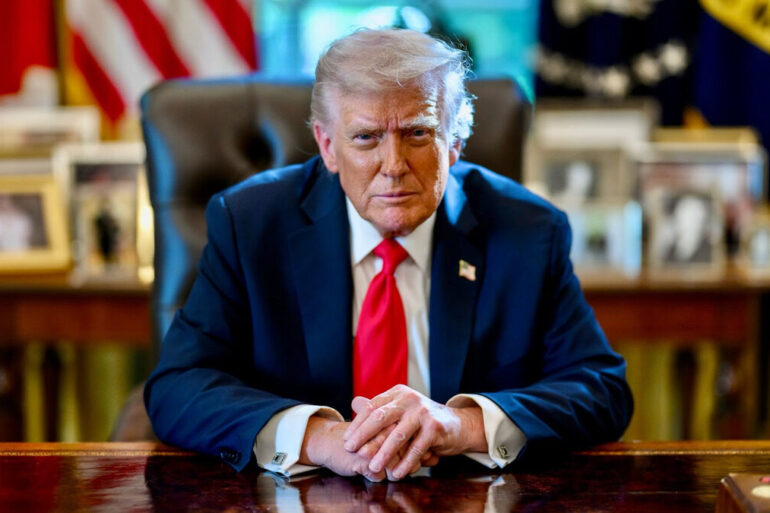 Portrait officiel du président américain Donald Trump en juin 2026.