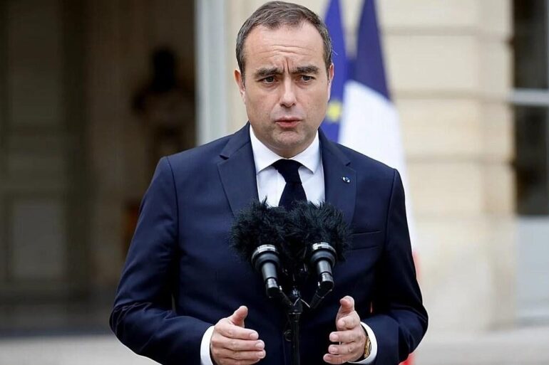 Sébastien Lecornu a prolongé plusieurs aides ciblées face à la hausse du prix des carburants.