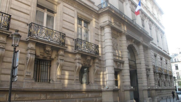 Façade de la Cour des comptes, rue Cambon à Paris.