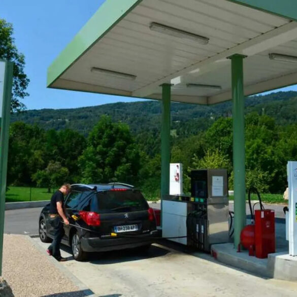 Libye : près de 500 stations fermées contre le trafic de carburant