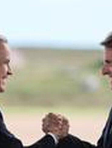 Emmanuel Macron et Mark Carney lors de leur rencontre à Saint-Pierre-et-Miquelon le 20 septembre 2026.