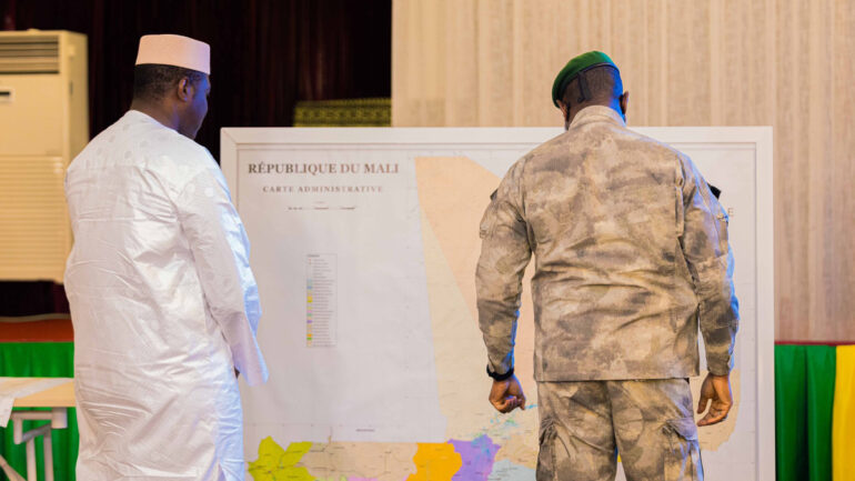 Mali : la société civile réclame un audit des contrats conclus sous la junte