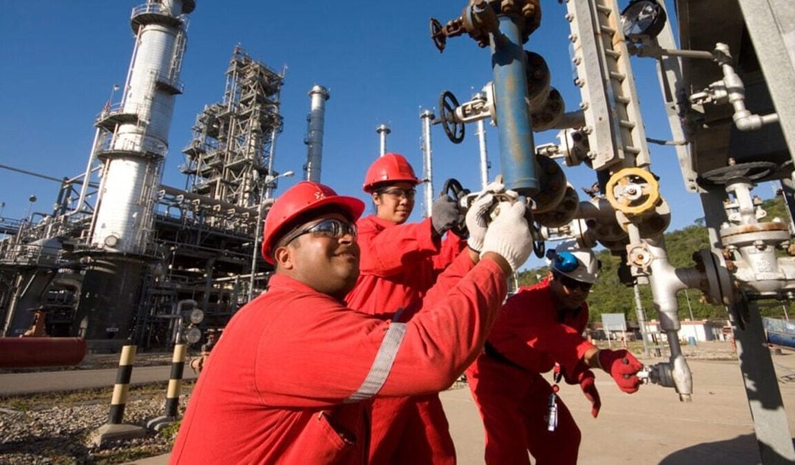Pourquoi un pays producteur de pétrole peut-il importer de l’essence ?