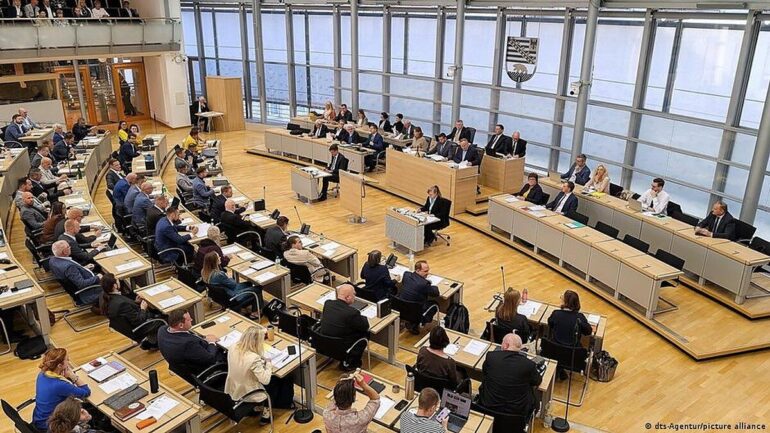 Le Parlement du Land de Saxe-Anhalt, à Magdebourg, lors des débats politiques du 14 octobre 2026.