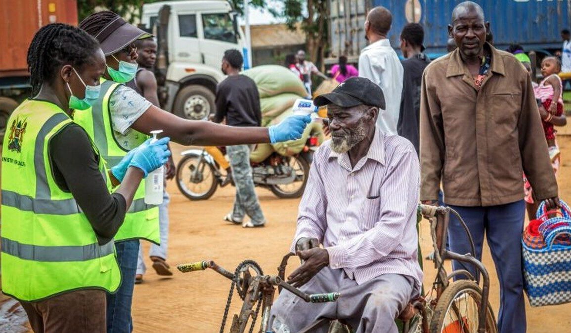 contrôles sanitaires à la frontière Kenya–Ouganda en octobre 2026