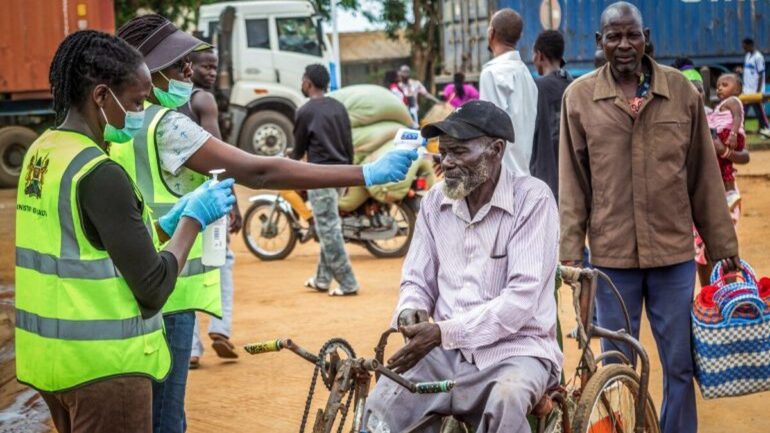 contrôles sanitaires à la frontière Kenya–Ouganda en octobre 2026