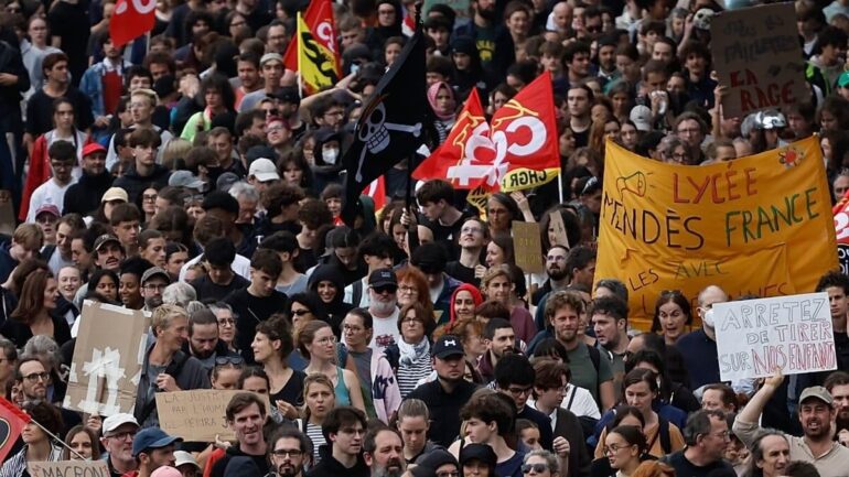 Manifestation d’élèves en France en octobre 2026, dans le contexte du mouvement lycéen.